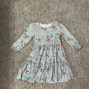 Chenault girl, green dress with pattern, Size 6